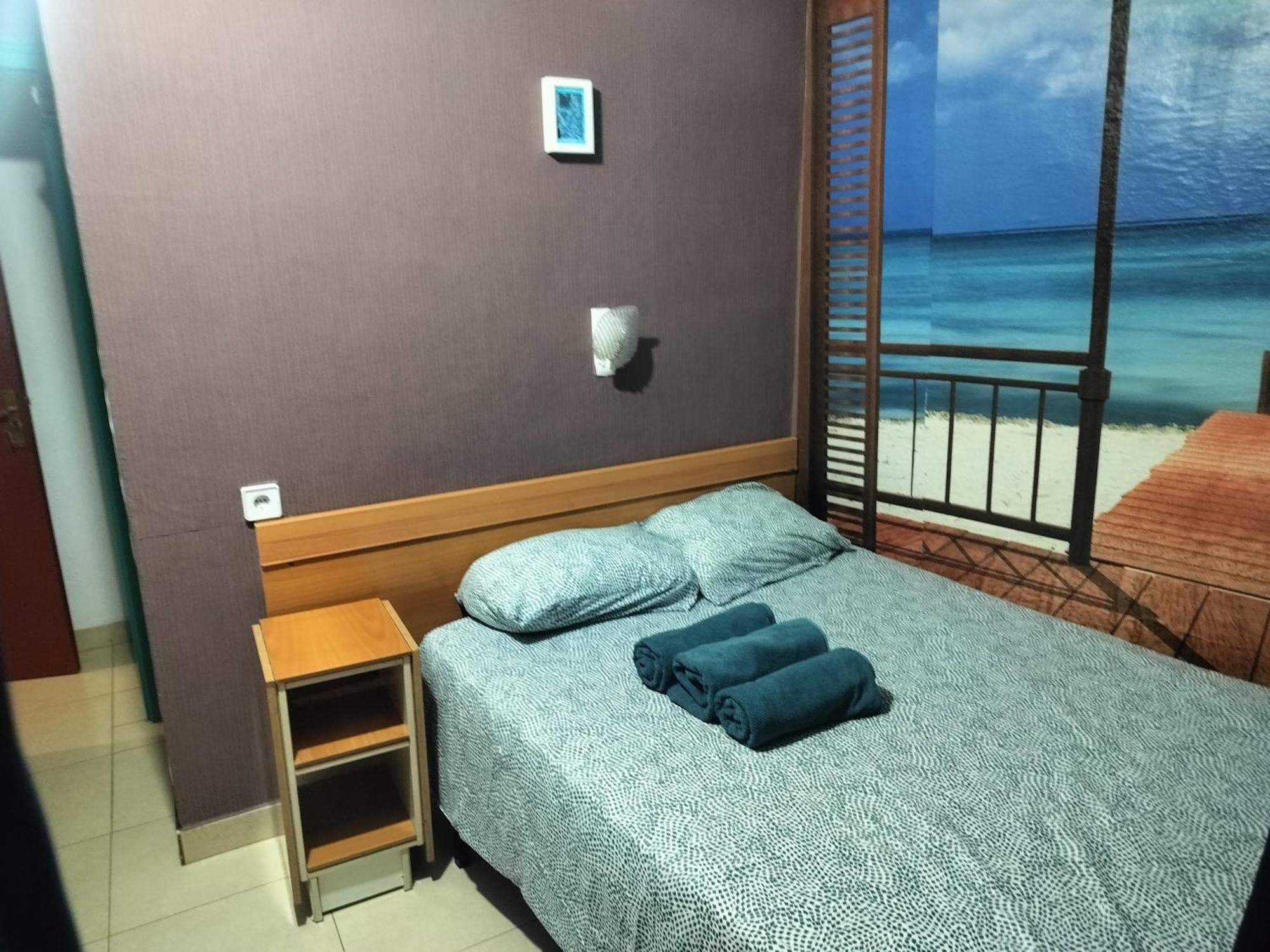 CdR Pension Sant Jordi Tossa de Mar Bagian luar foto